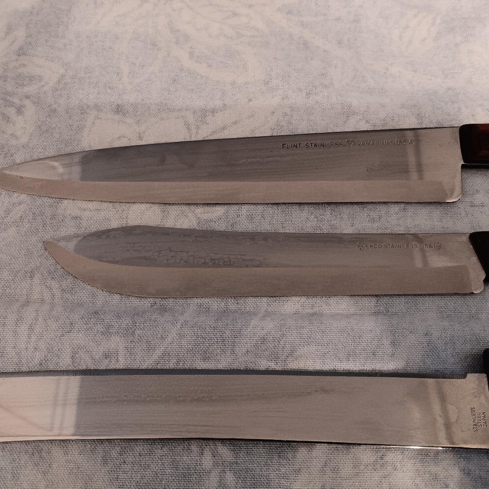 3 Stainless Knives - Picture 2 of 2